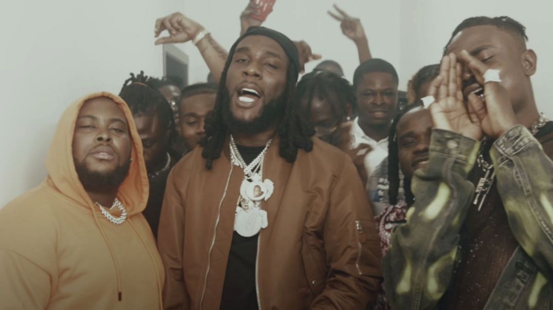 ⁣Burna_Boy_-_Last_Last_(Official_Music_Video)